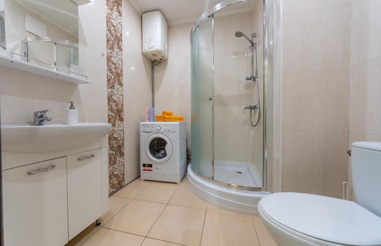 Видові 1К-2К Апартаменти 11,15, 23 Поверхи Kyiv Exterior foto